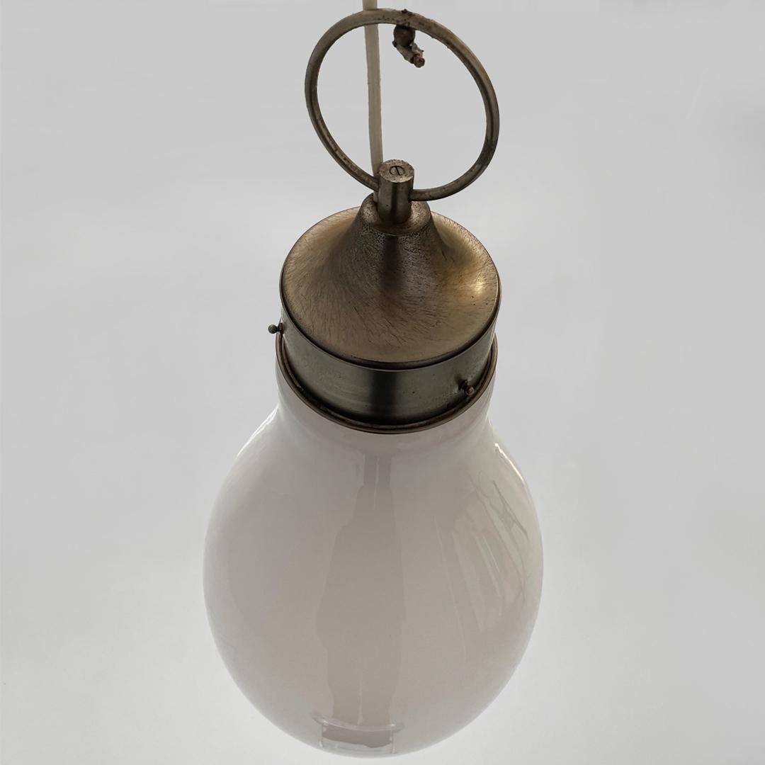 Italian mid-century modern white glass chandelier by Carlo Nason, 1960s in vendita 6