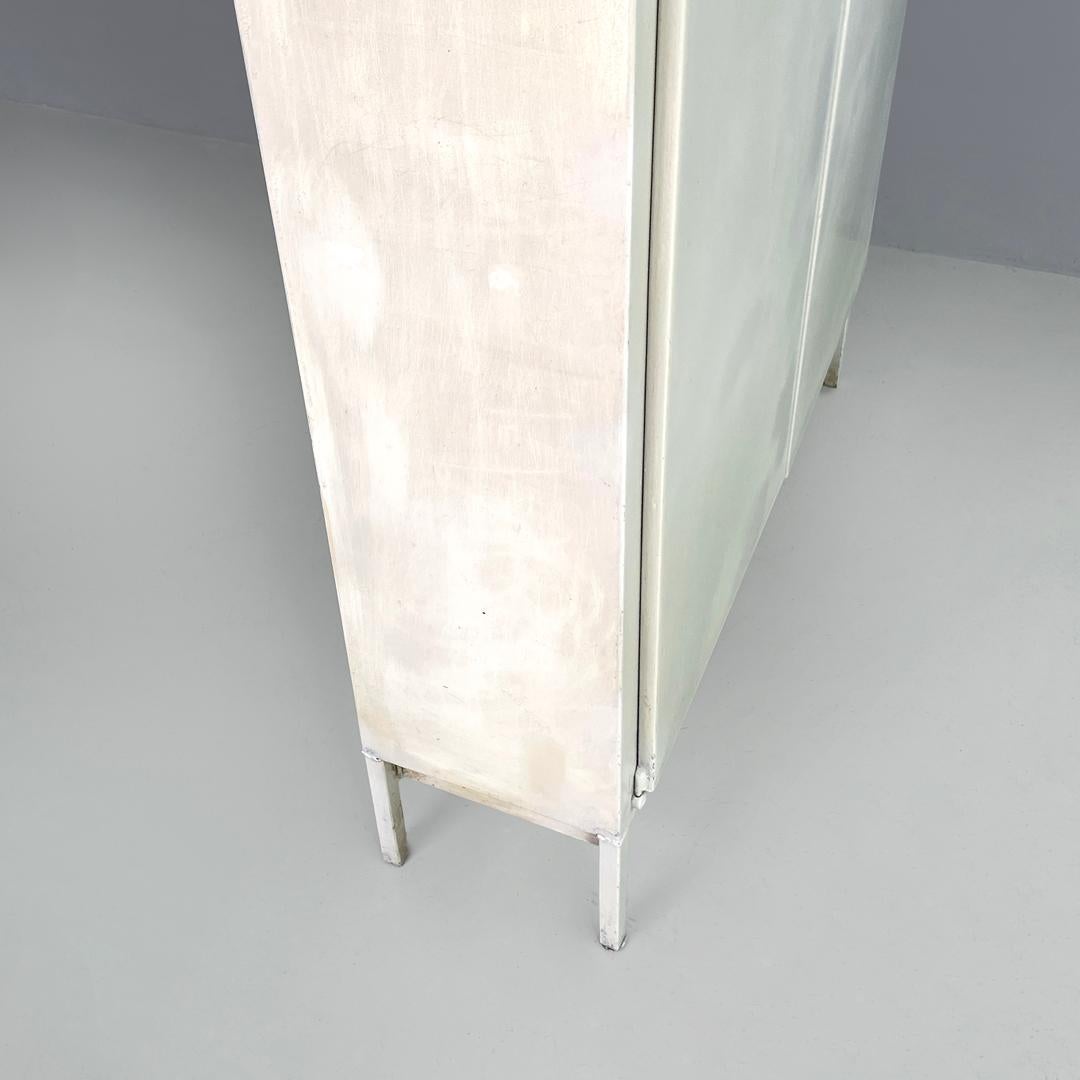 Italian mid-century modern white industrial bathroom two doors cabinet, 1960s For Sale 13