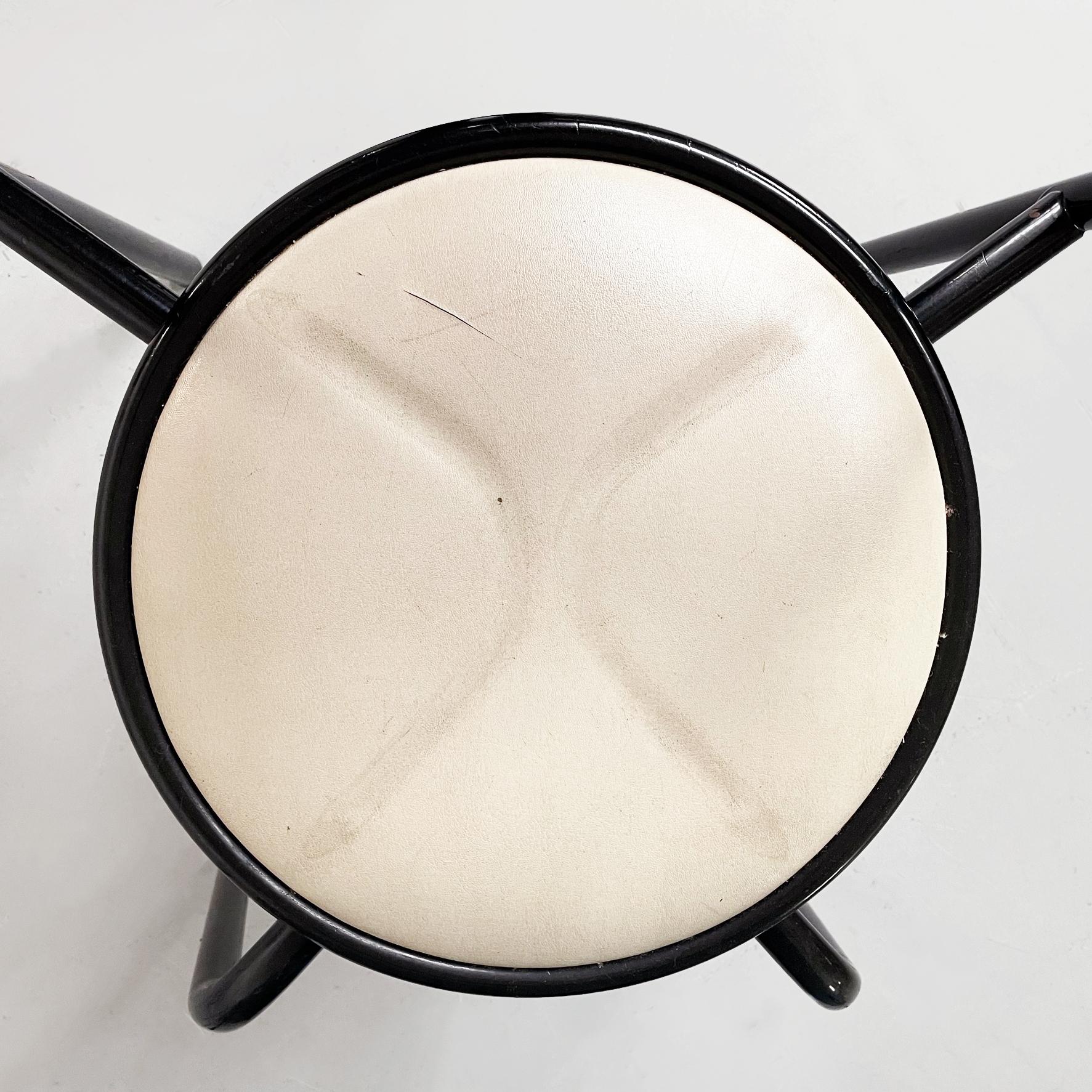 Italian Mid-Century Modern White Leather and Black Metal Round Chair, 1980s 3
