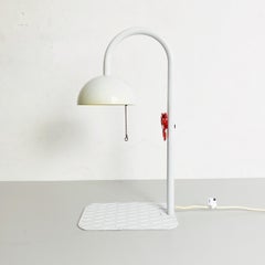 Italian Mid-Century Modern White Metal Table Lamp by L'isola Che Non C'è, 1980s