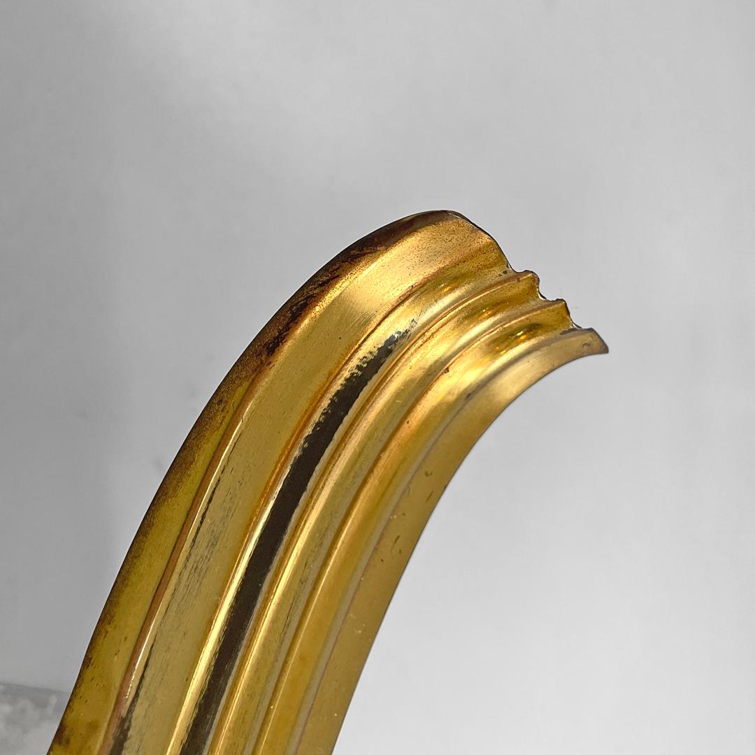Italian mid-century modern white plexiglass and gold metal applique, 1950s For Sale 6