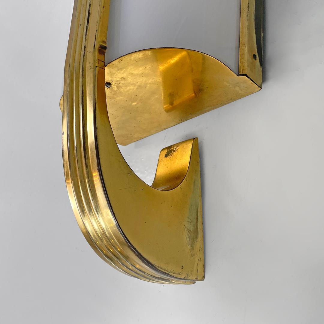 Italian mid-century modern white plexiglass and gold metal applique, 1950s For Sale 11