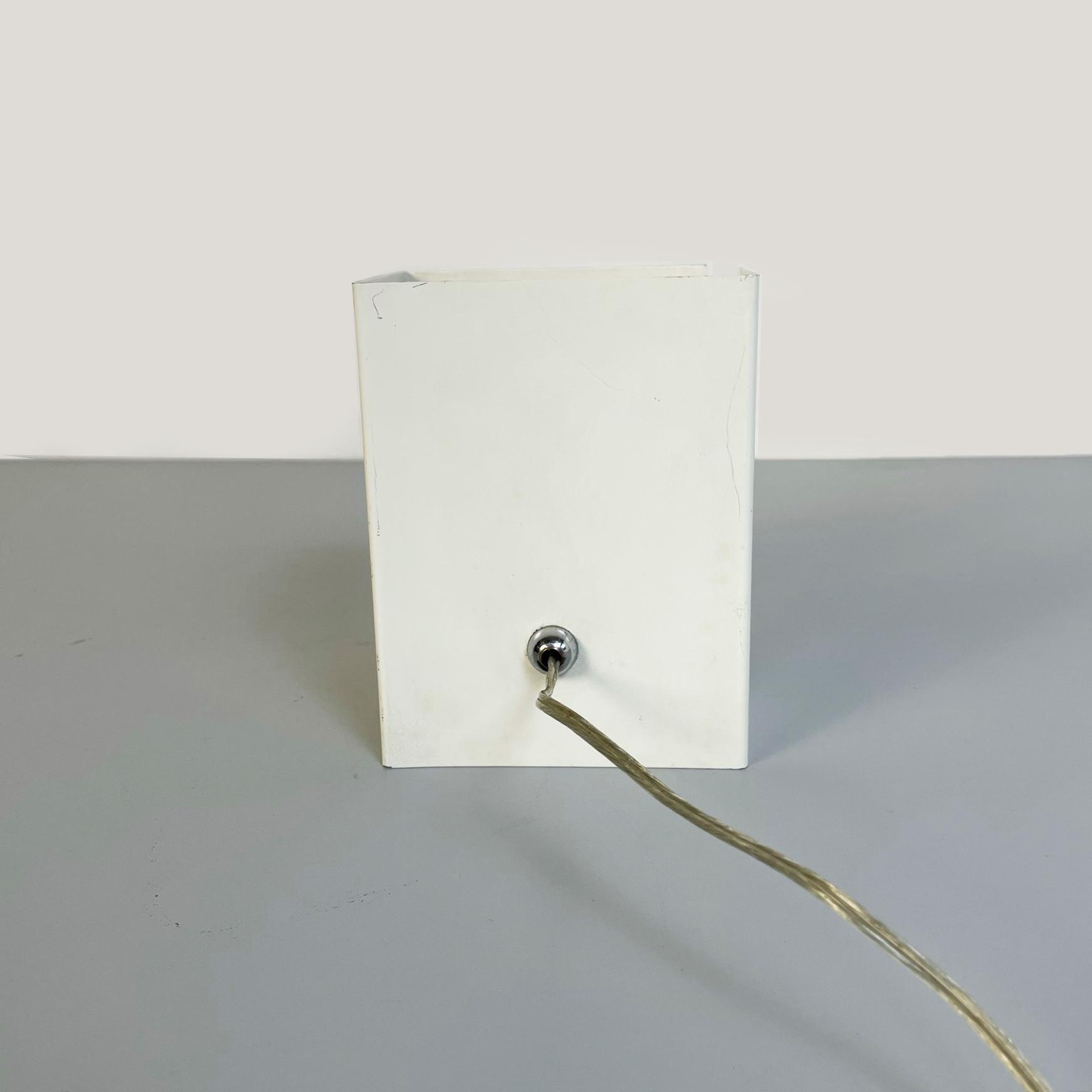 Italian Mid-Century Modern White Sheet Metal Table Lamp, 1970s 1