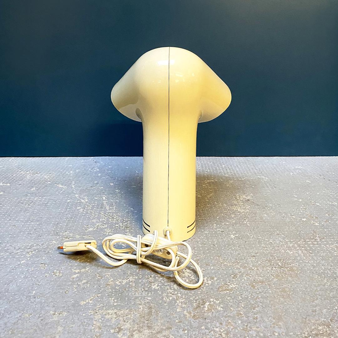 Plastic Italian Mid-Century Modern White Table Lamp Sorella by Harvey Guzzini, 1970s