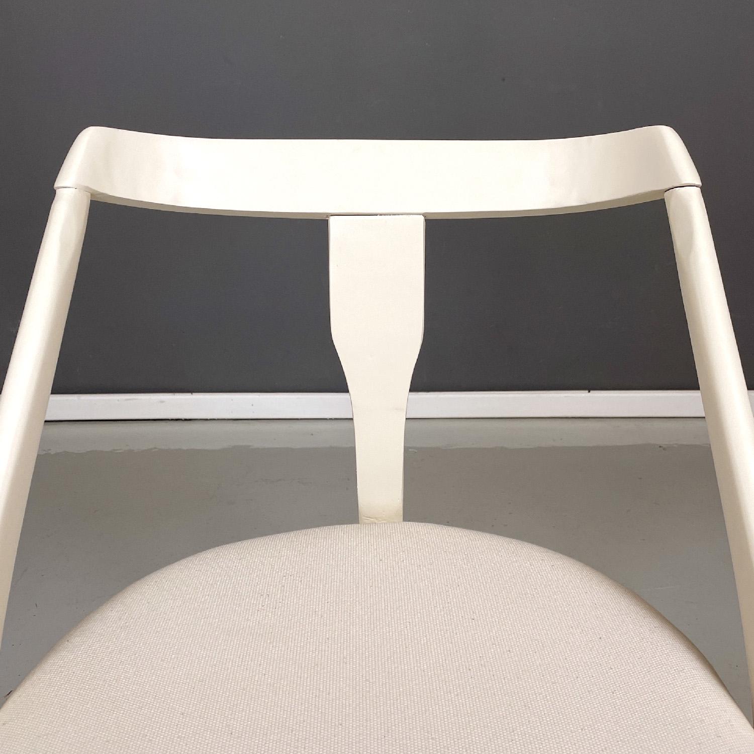 Italian mid-century modern white wood and fabric chairs, 1960s For Sale 3