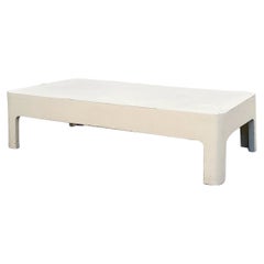 Italian Mid-Century Modern White Wooden Rectangular Coffee Table, 1970s Italian Mid-Century Modern White Wooden Rectangular Coffee Table, 1970s