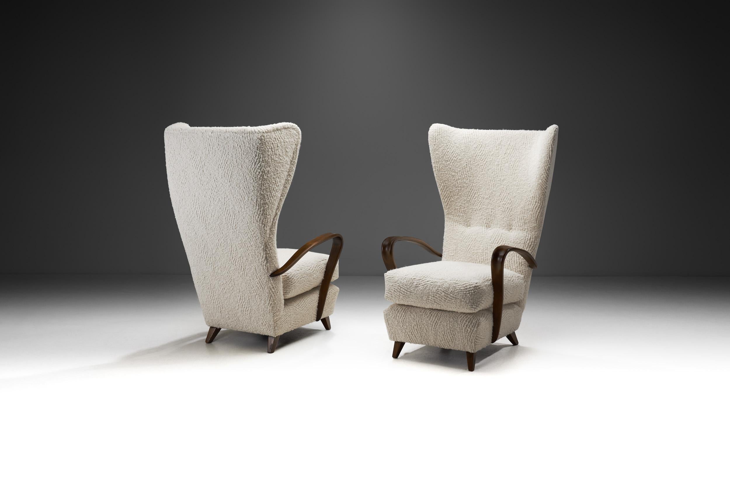 Mid-20th Century Italian Mid-Century Modern Wingback Chairs in Bouclé, Italy 1950s For Sale