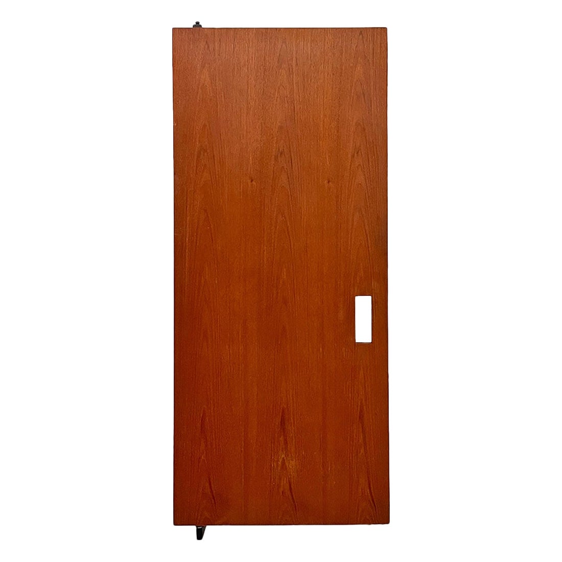 Armadio a muro in legno e metallo nero della metà del secolo scorso con ganci, anni '60