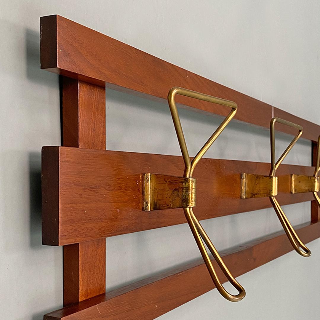 Italian Mid-Century Modern Wood and Brass Wall Coat Hanger, 1960s For Sale 5