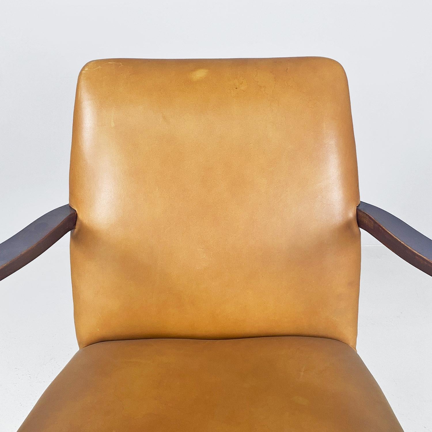 Italian mid-century modern wood and brown leather swivel office armchair, 1960s 3