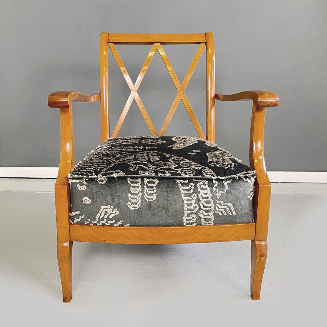 Mid-Century Modern Italian mid-century modern wood and green grey white fabric armchair, 1940s 