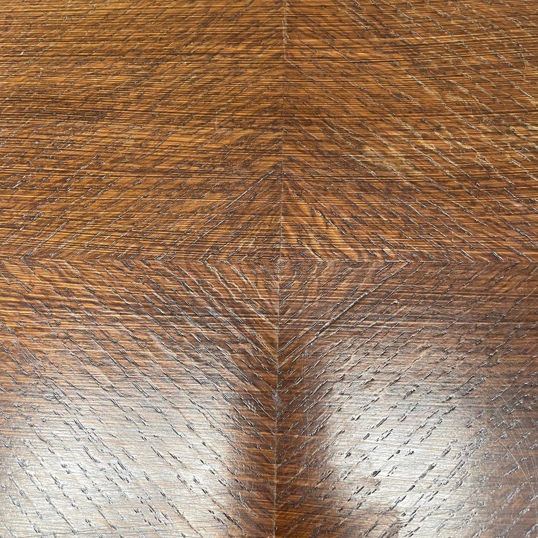Table basse italienne en bois et métal de style The Moderns avec crochet à journaux années 1950 en vente 3