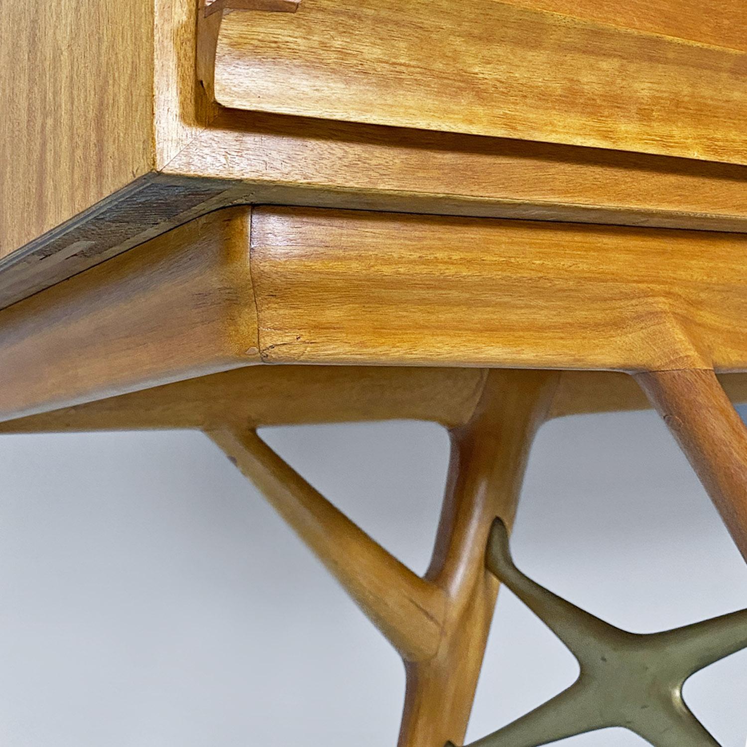 Tablero alto italiano de madera y pergamino de mediados de siglo Palazzi dell'Arte, años 50 en venta 1