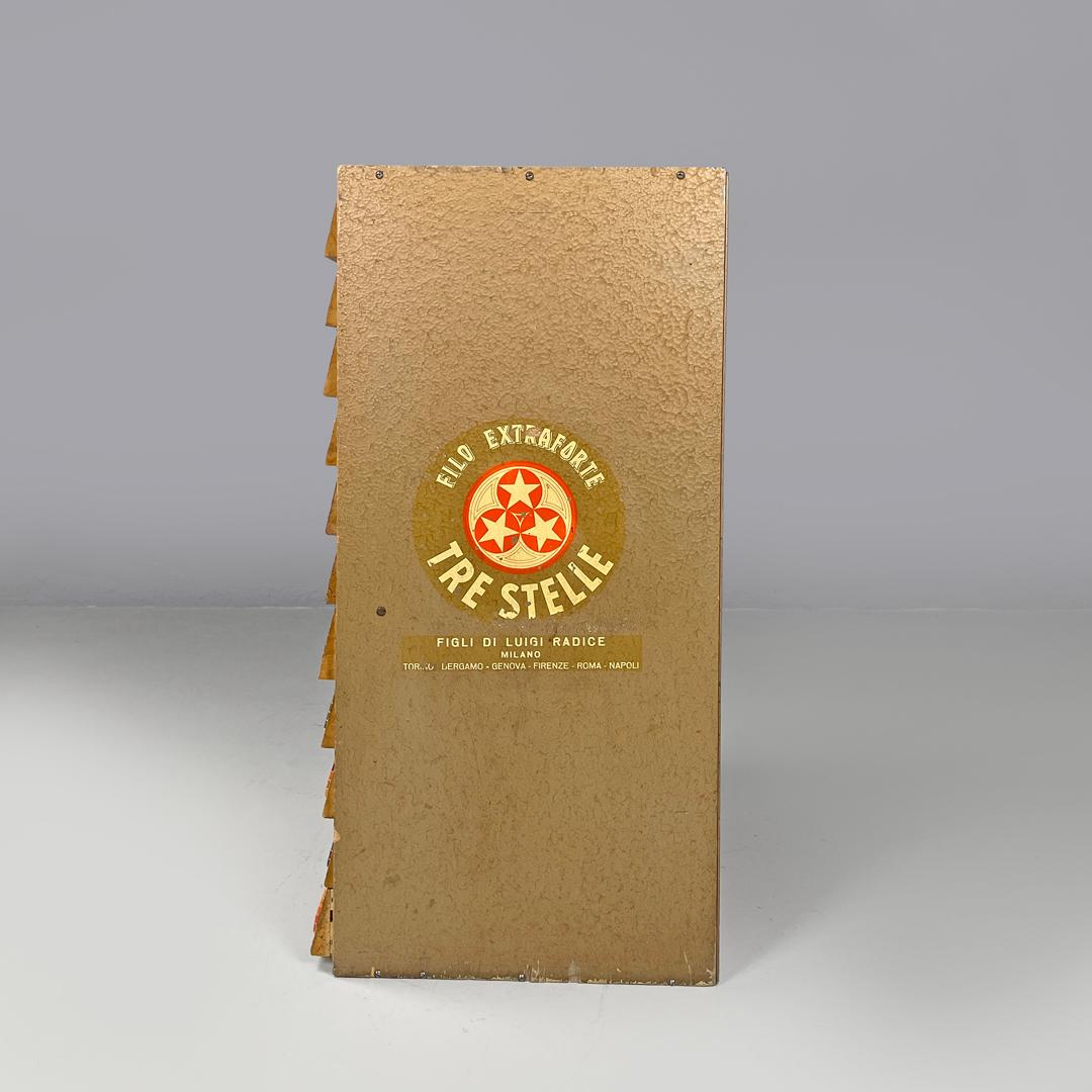 Italienische moderne Holzkommode aus der Mitte des Jahrhunderts von Cucirini Tre Stelle, 1960er Jahre (Stoff) im Angebot