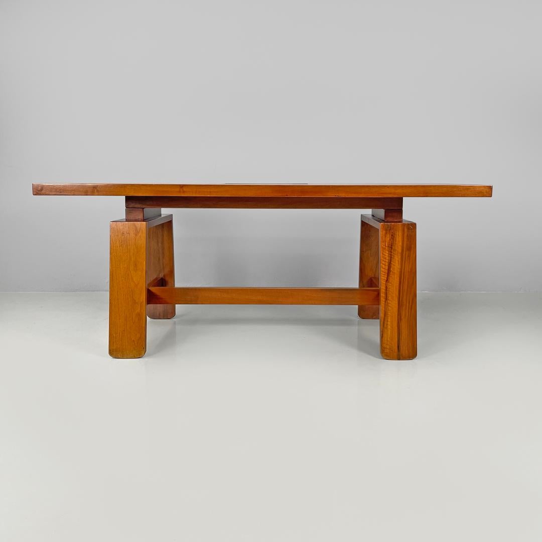 Mid-20th Century Italian mid-century modern wood dining table 611 by Coppola for Bernini, 1960s