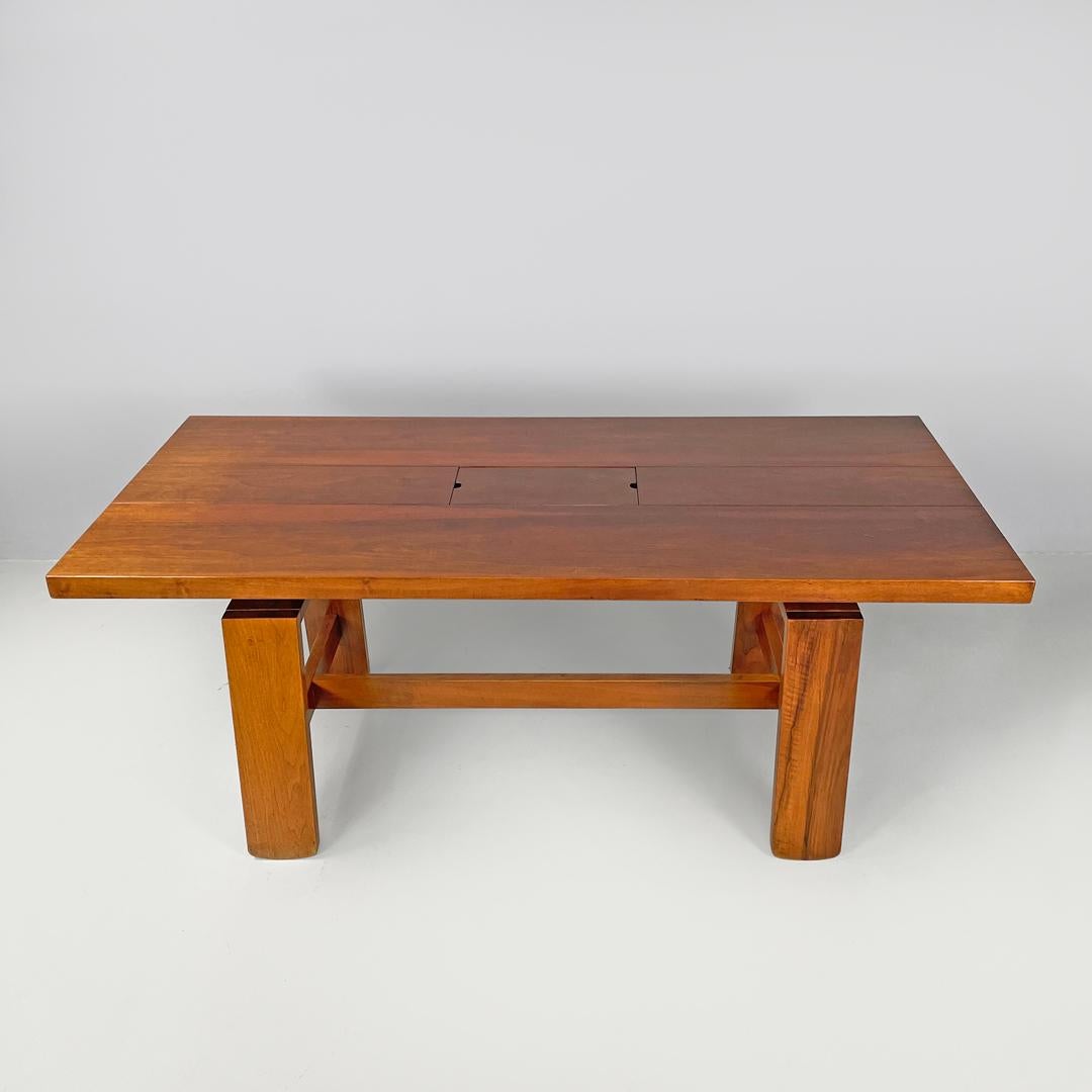 Wood Italian mid-century modern wood dining table 611 by Coppola for Bernini, 1960s