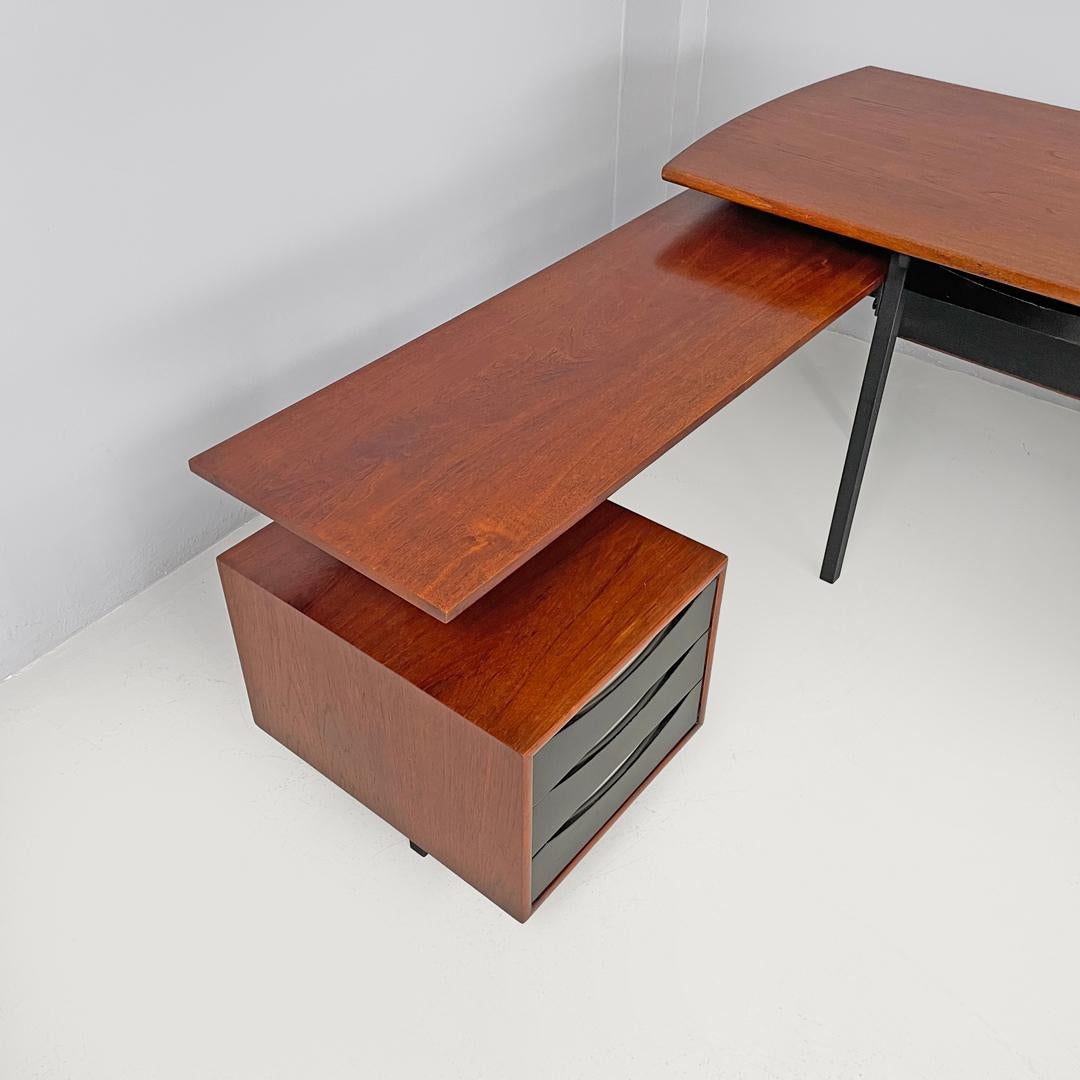 Escritorio doble italiano de madera moderno de mediados de siglo de Campo y Graffi para Home, años 60 en venta 4