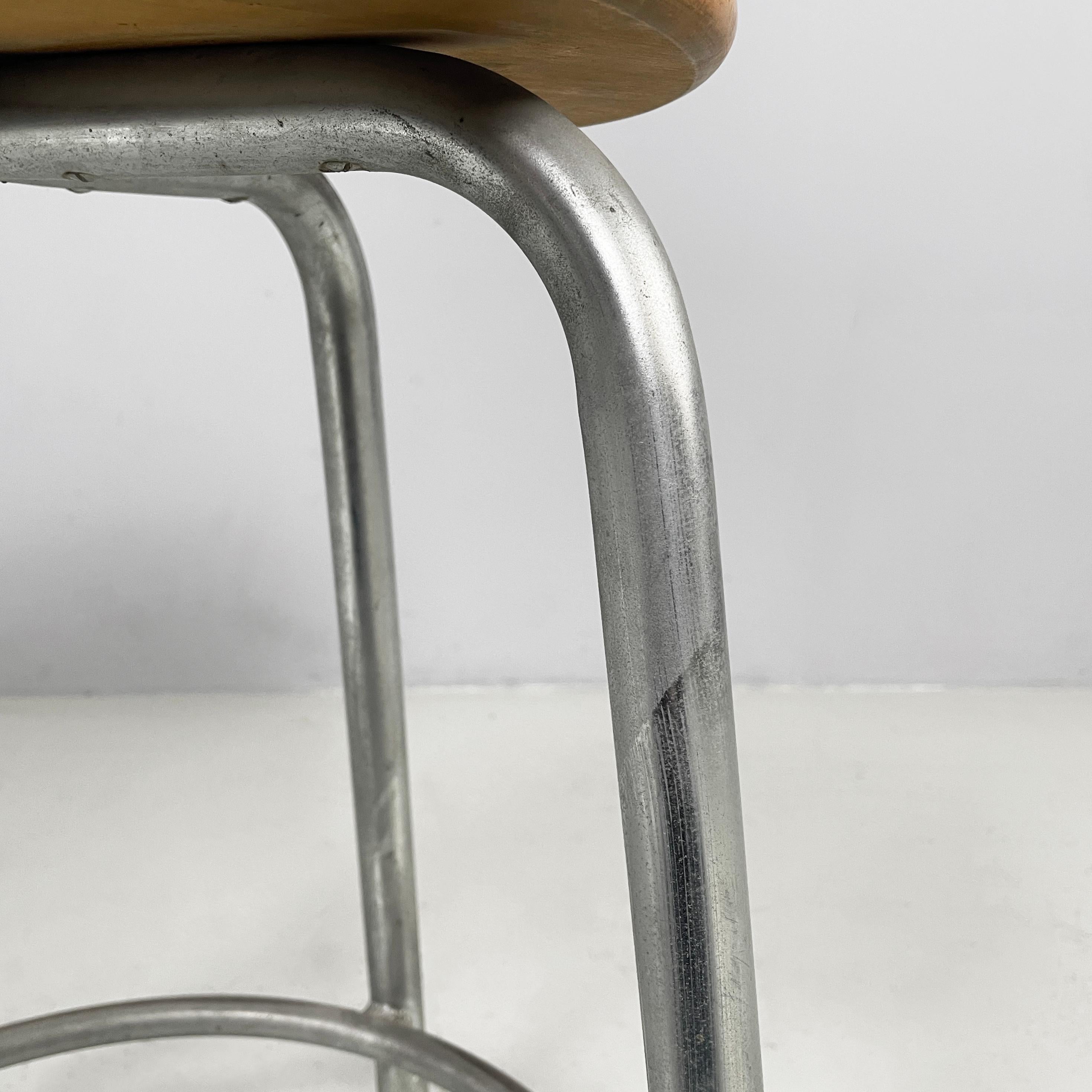 Sgabello italiano di metà secolo moderno in legno e metallo di Embru, anni '60 in vendita 2