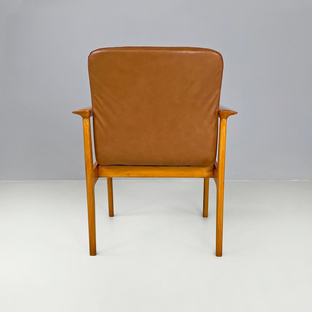 Leather Italian mid-century modern wooden brown leather armchair Anonima Castelli 1960s
