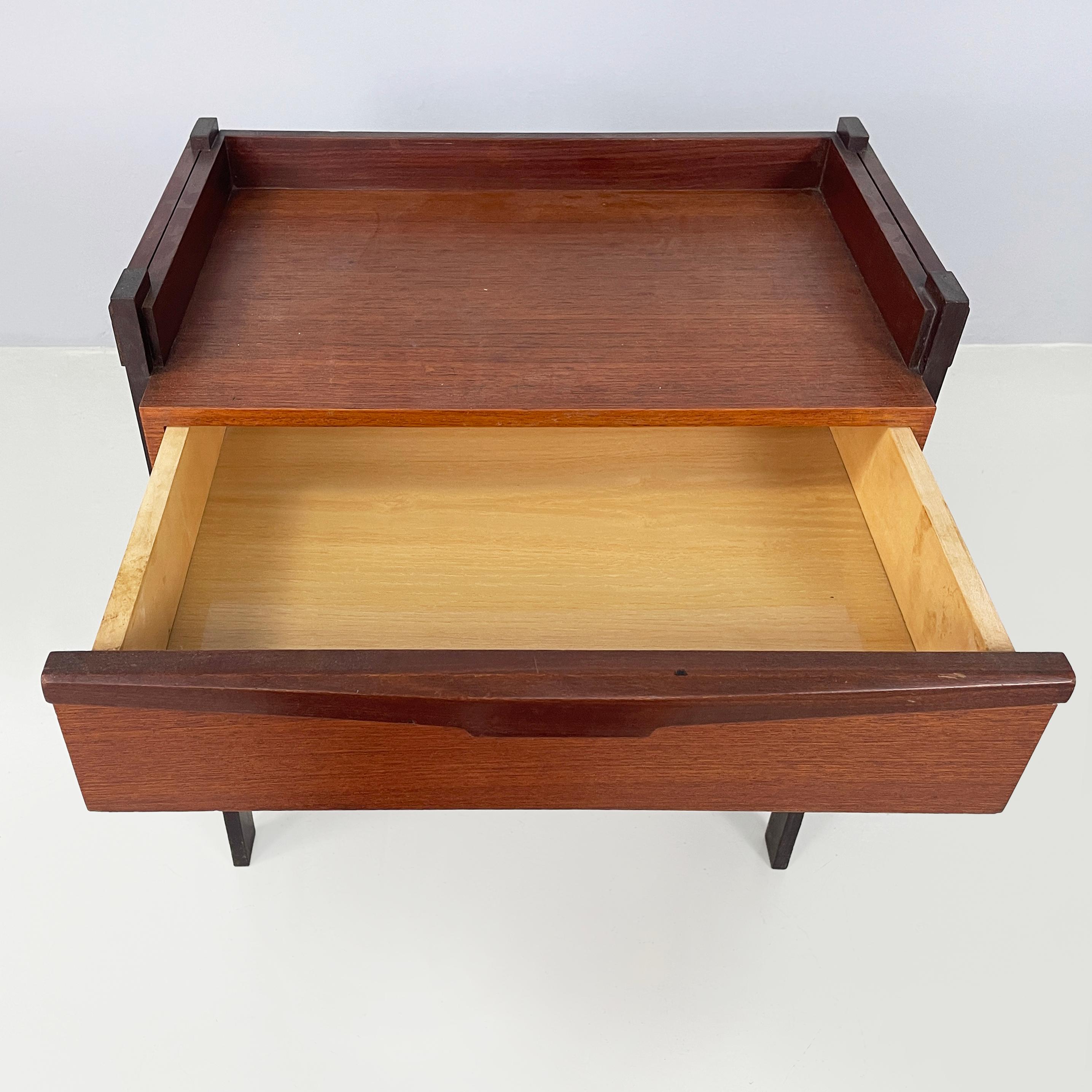 Italian mid-century modern Wooden coffee table with shelves and drawer, 1960s For Sale 3