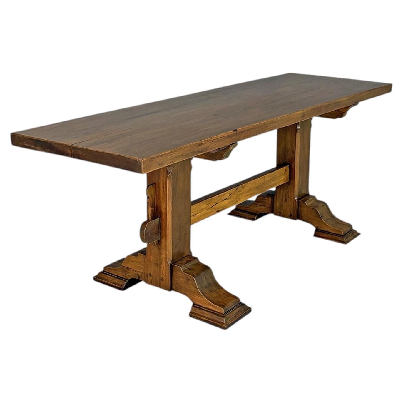 Italian mid-century modern wooden dining table, 1970s
