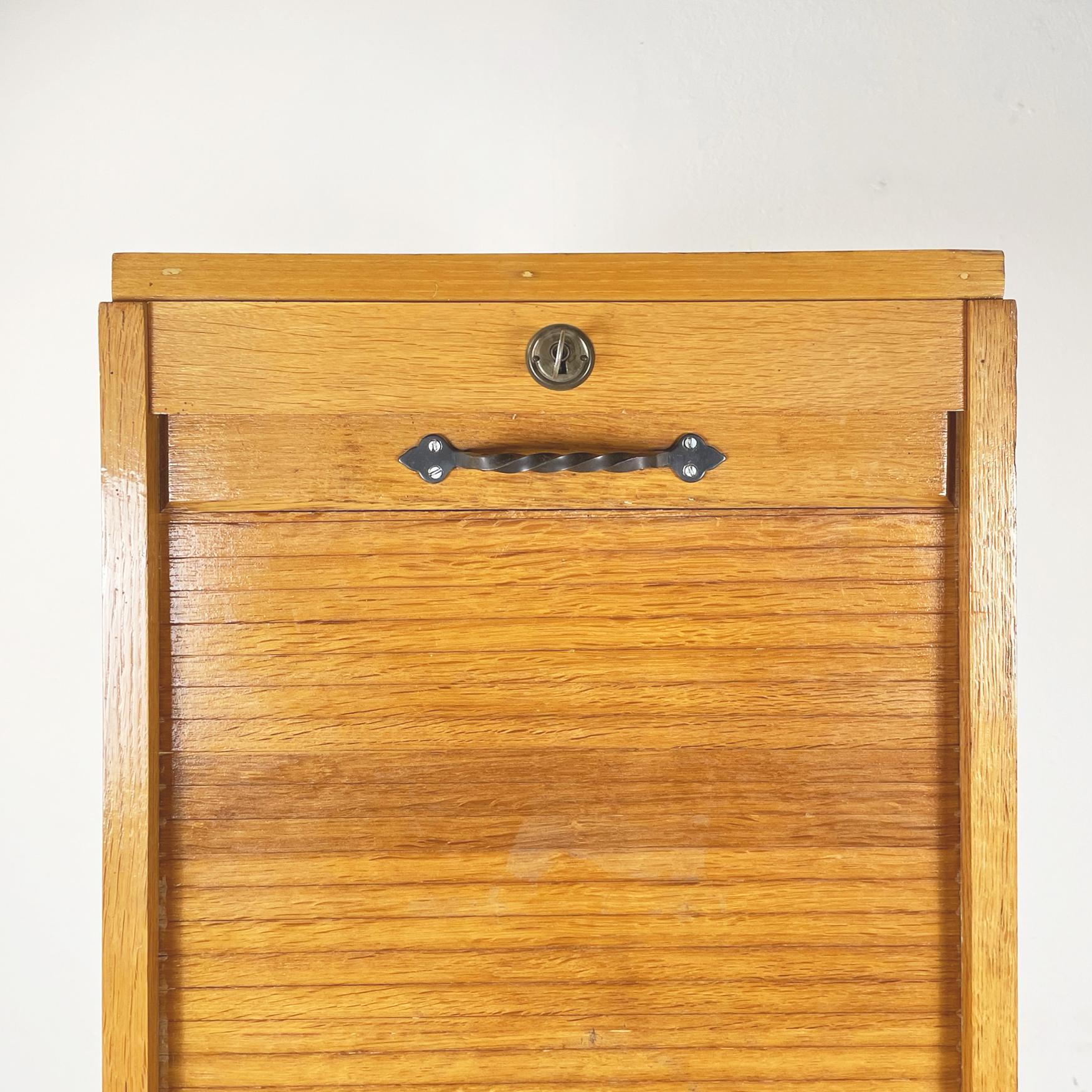 Italian Mid-Century Modern Wooden Office Filing Cabine Archive Dresser, 1940s For Sale 3