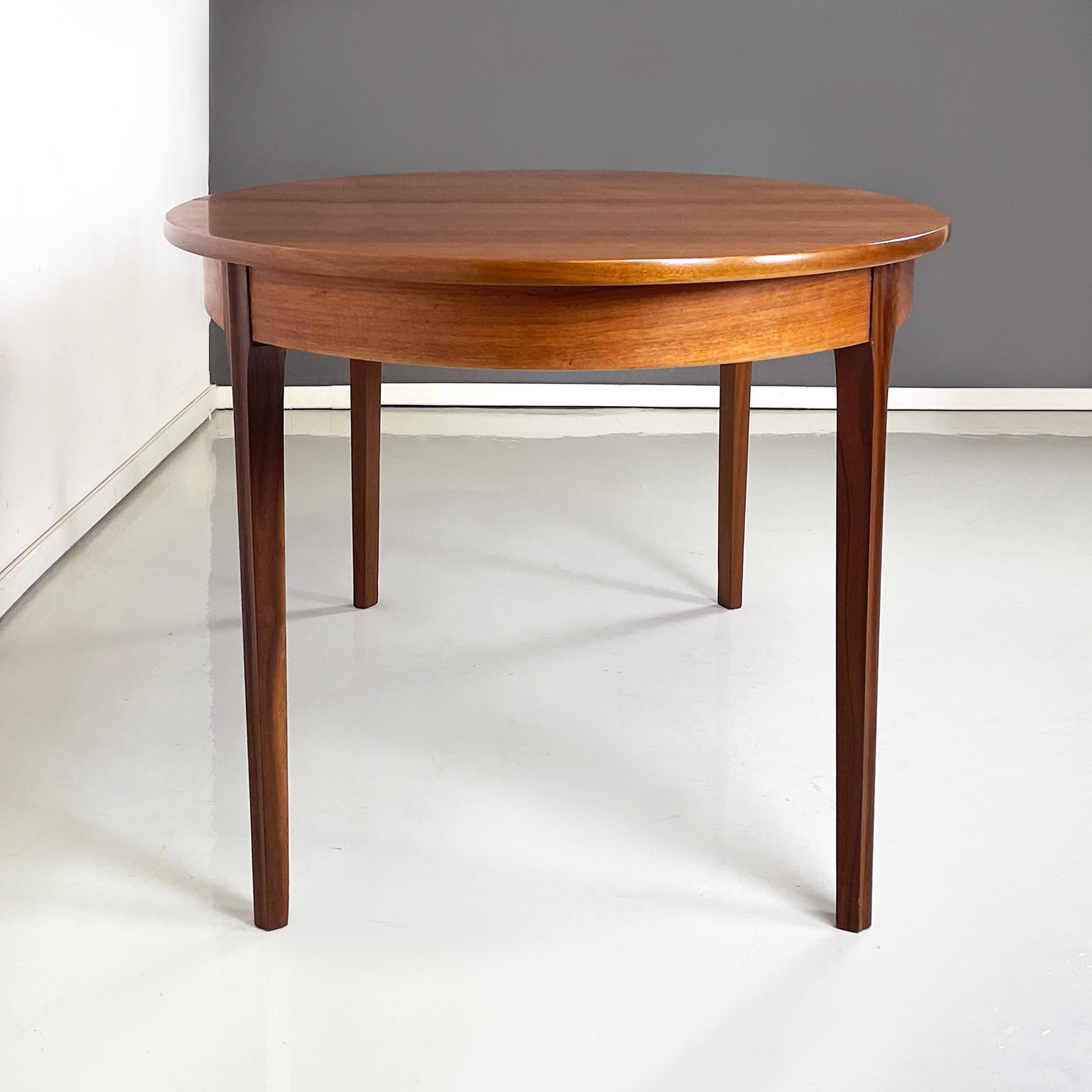Mid-20th Century Italian mid-century modern Wooden oval dining table with extensions, 1960s