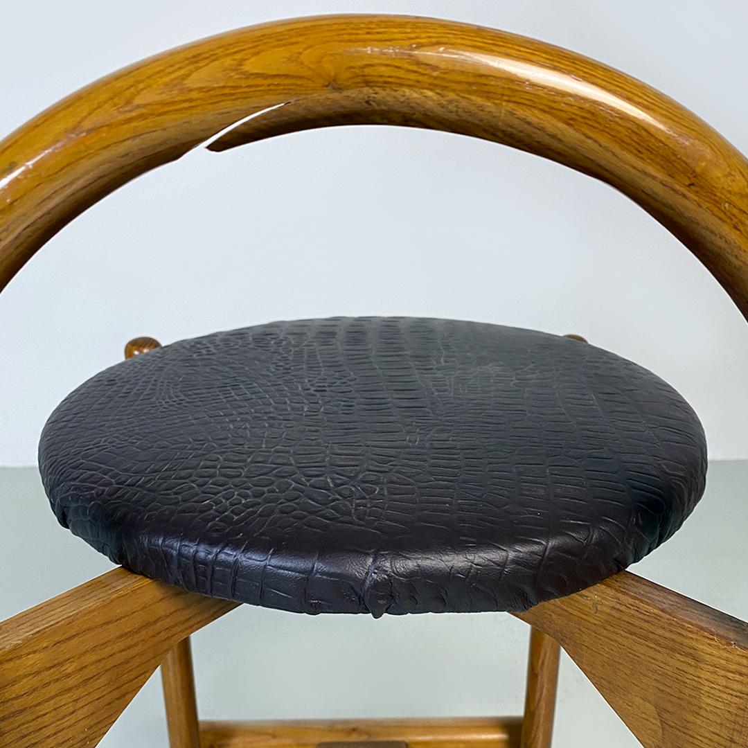 Italian mid century modern wooden structure & faux leather seat high stool 1970s In Good Condition For Sale In MIlano, IT