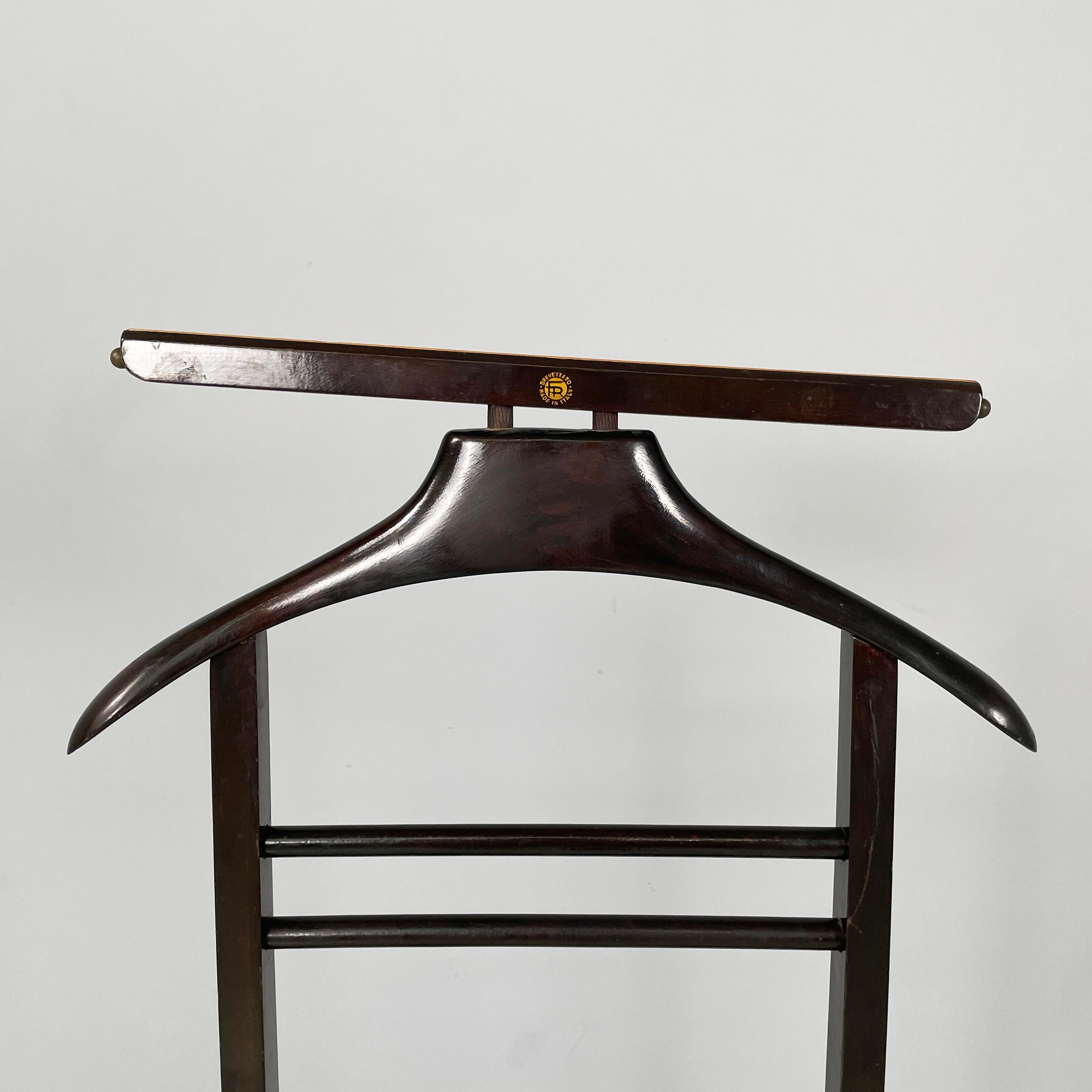 Italian mid-century modern Wooden valet stand by Fratelli Reguitti, 1950s 1