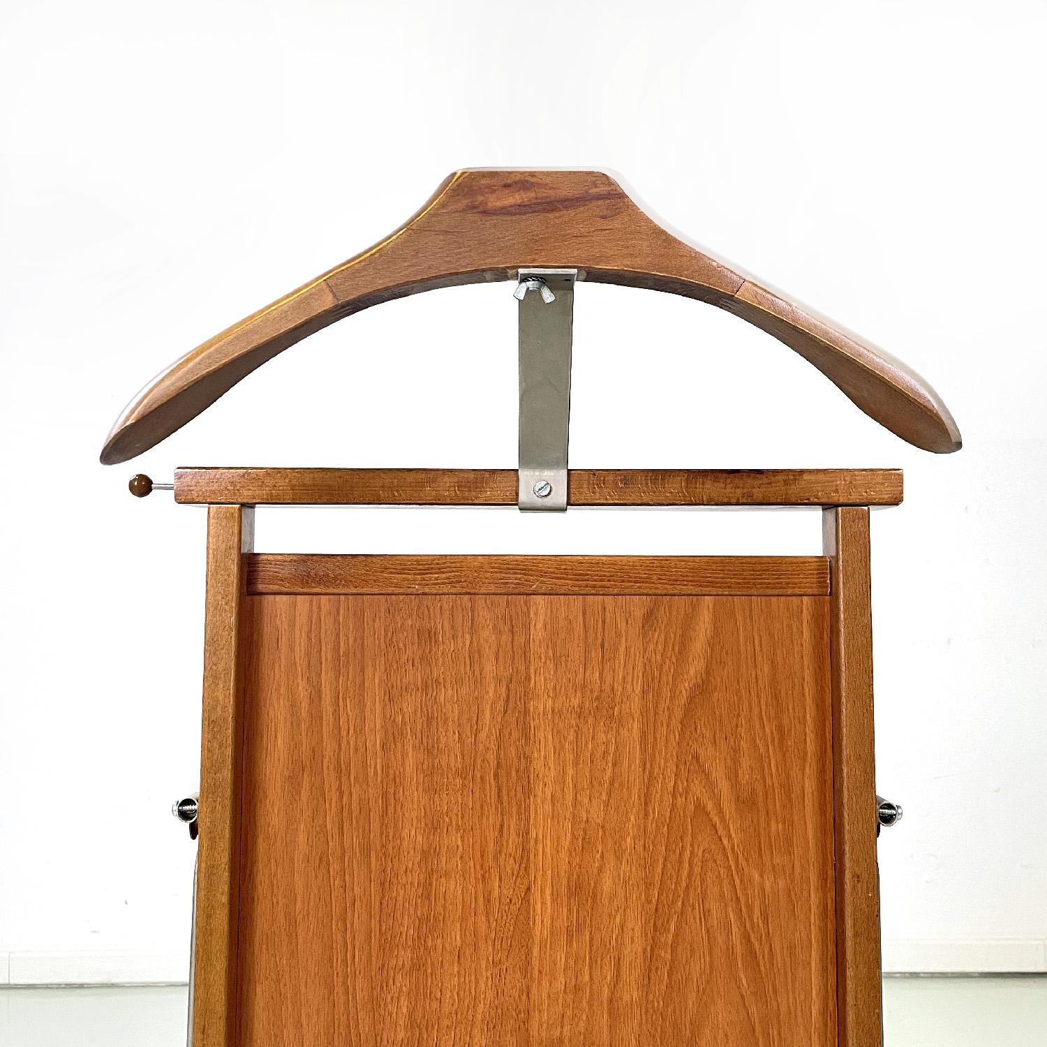 Italian mid-century modern wooden valet stand by Fratelli Reguitti, 1960s 3