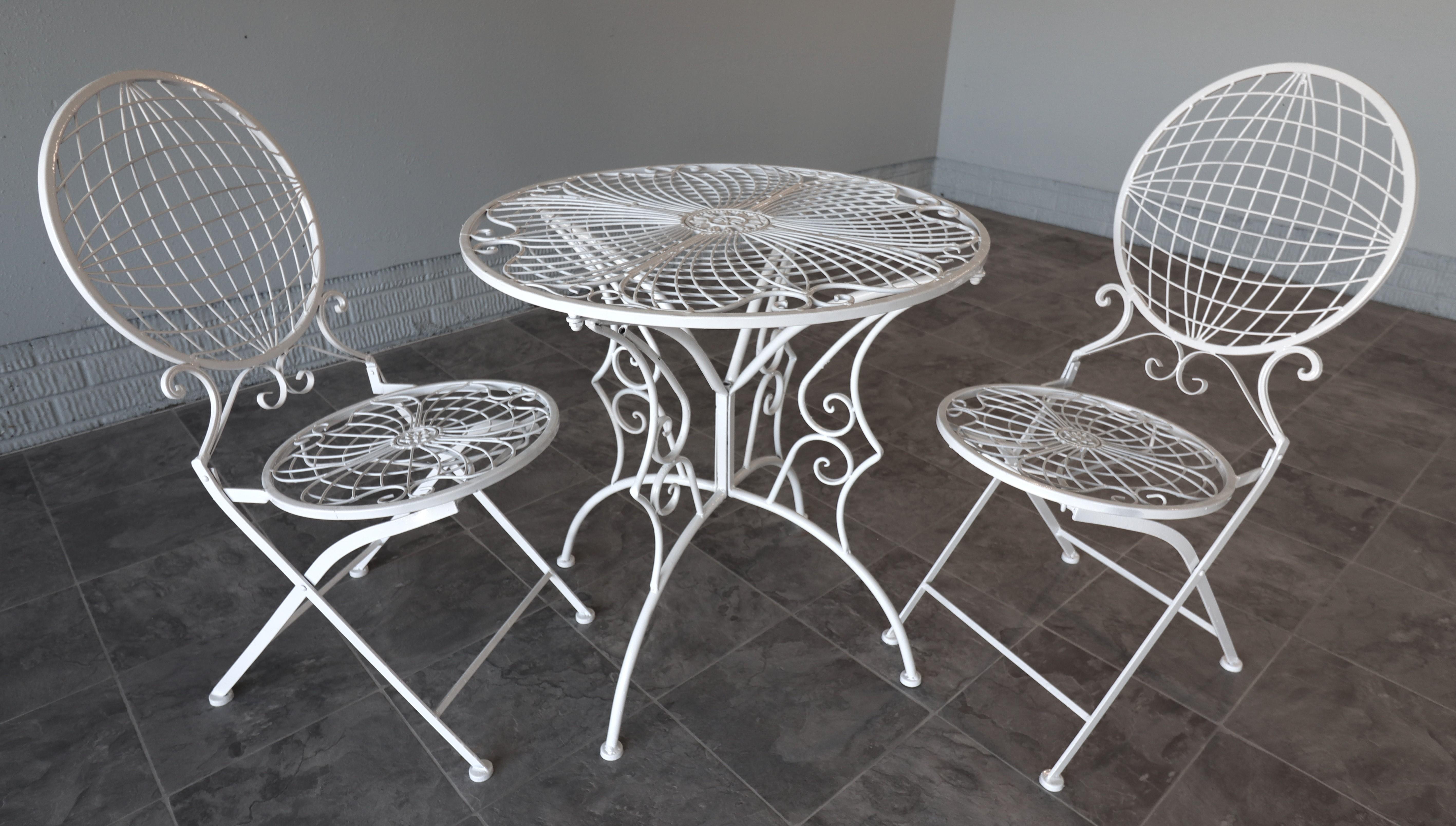 Italienisches Bistro-Set aus Schmiedeeisen, Mitte des Jahrhunderts, Sonnenschliff und Globusmotiv, 1970 im Angebot 5