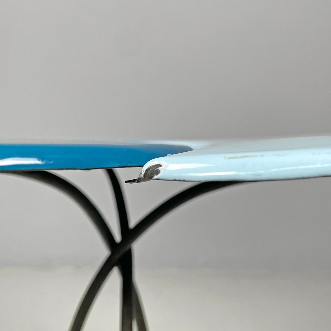 Table basse italienne en fer forgé du milieu du siècle dernier, émaillée en bleu clair, années 1950 en vente 4