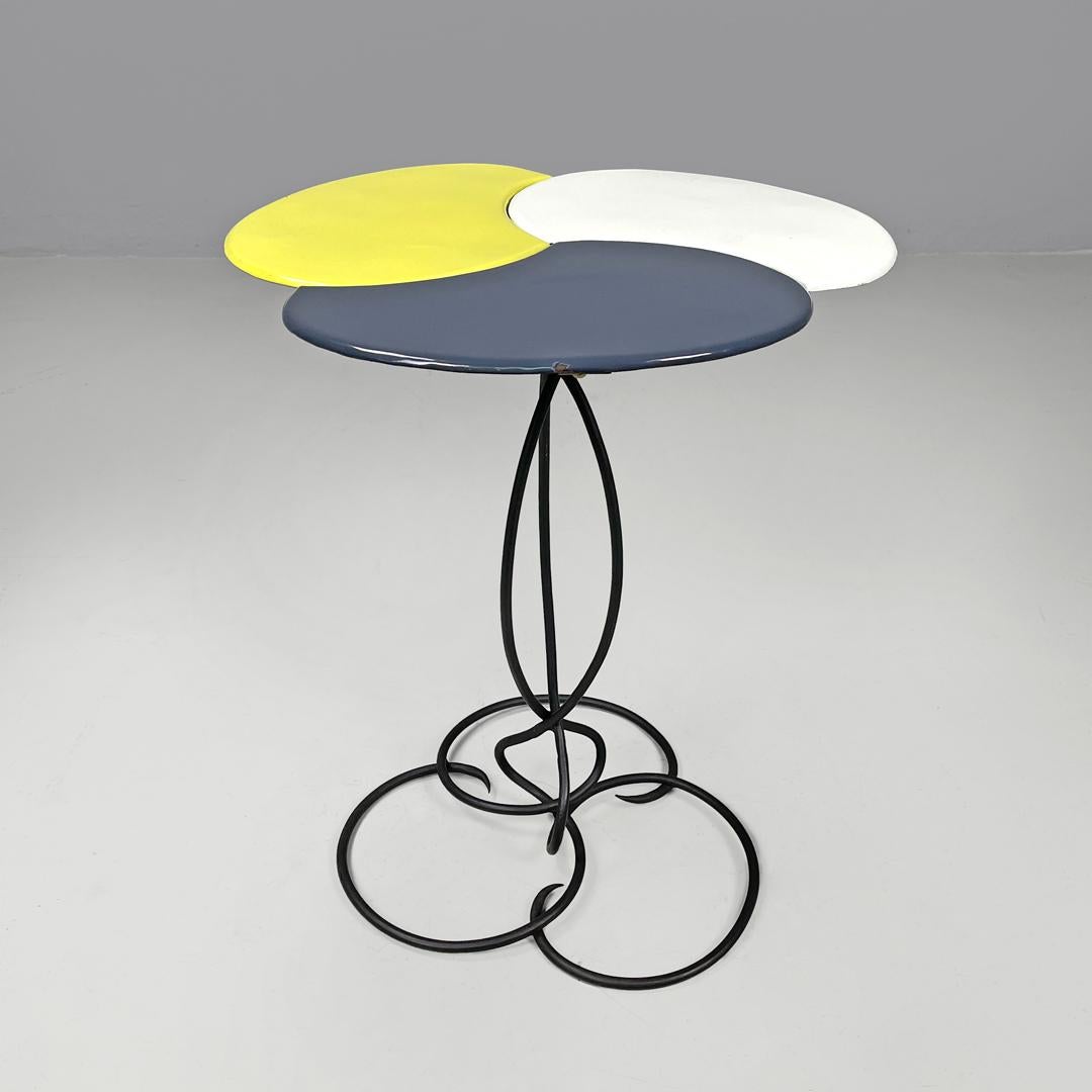 Émail Table basse italienne en fer forgé et émail gris jaune, milieu du siècle dernier, années 1950 en vente