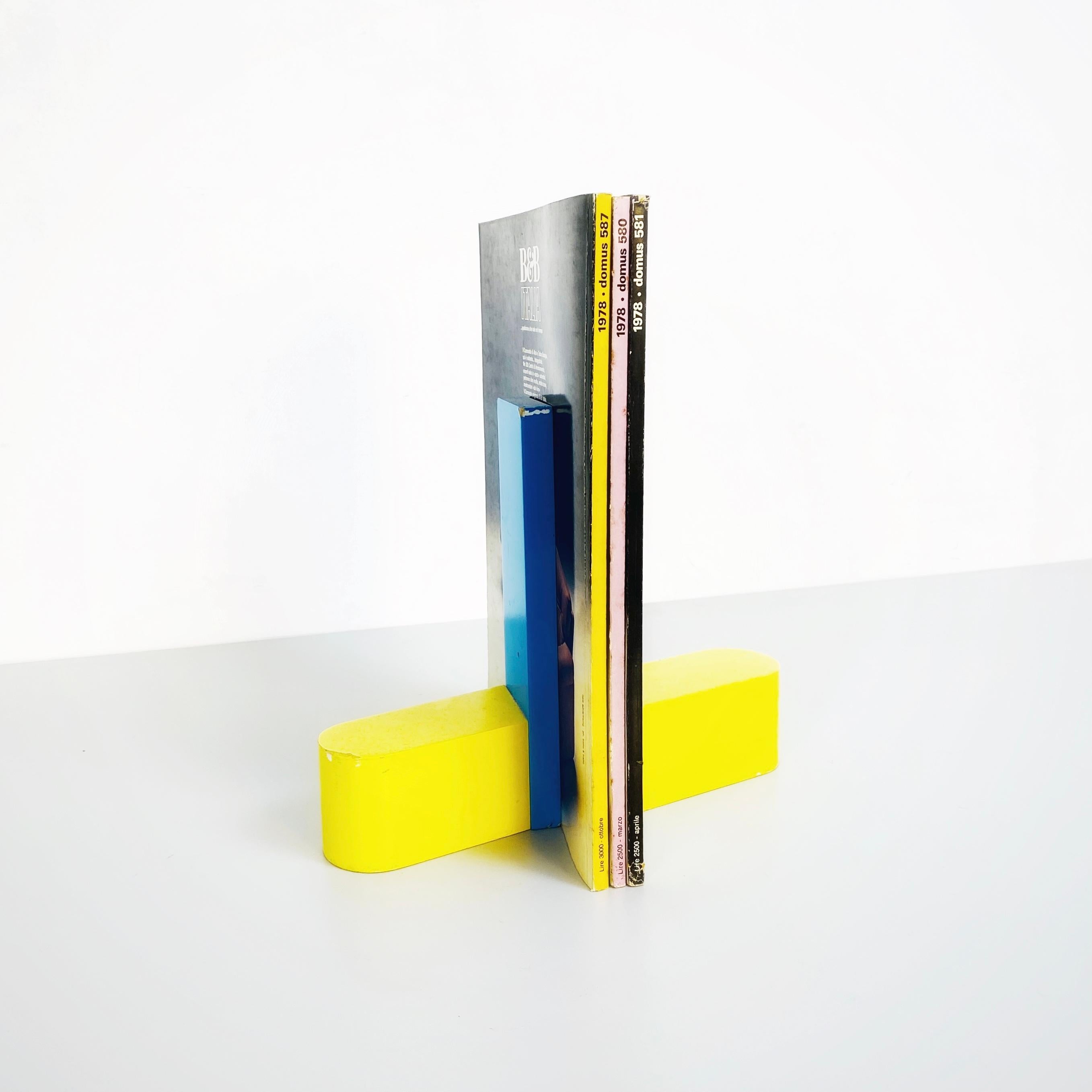 Mid-20th Century Italian Mid-Century Modern Yellow and Blue Wooden Bookends, 1960s