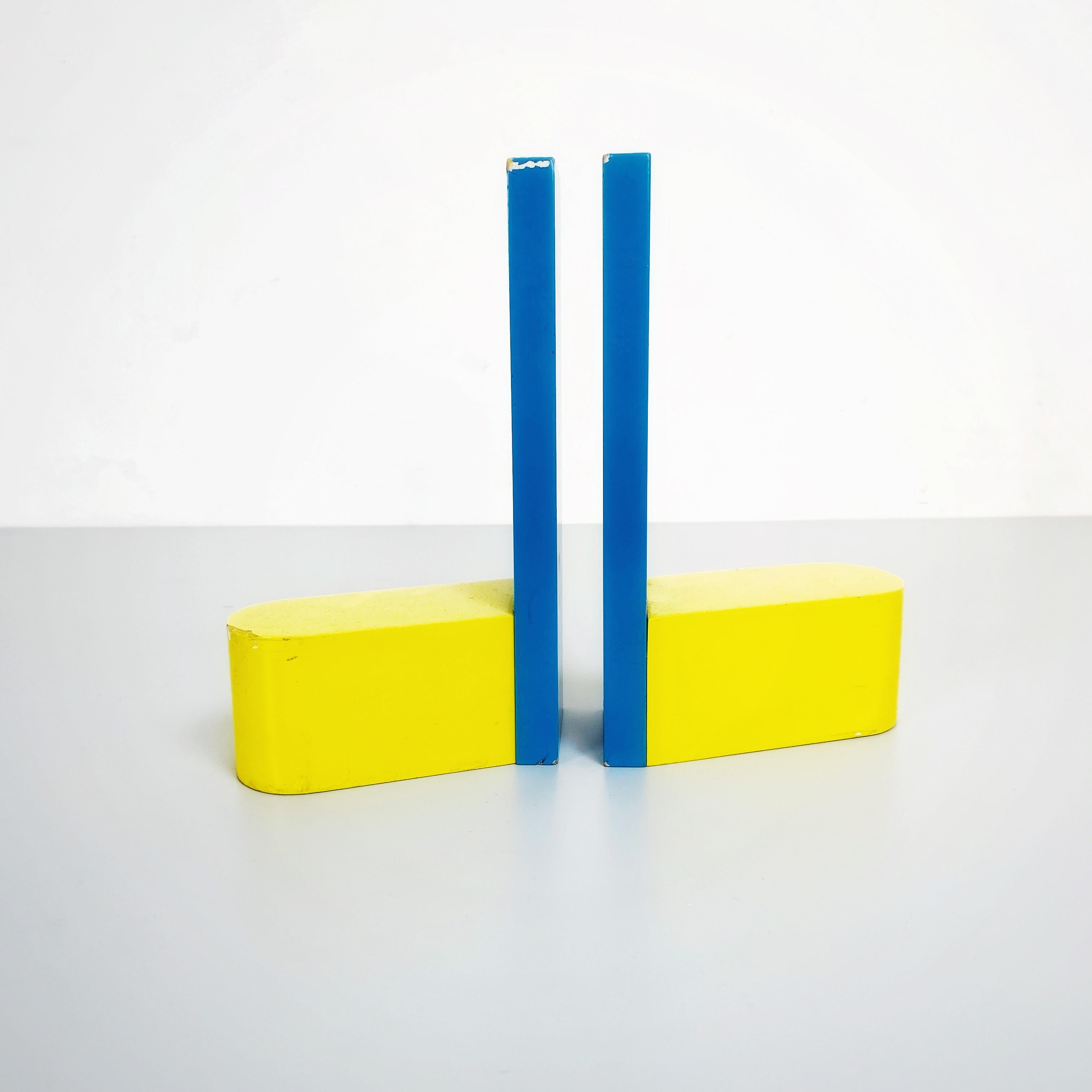 Italian Mid-Century Modern Yellow and Blue Wooden Bookends, 1960s 4