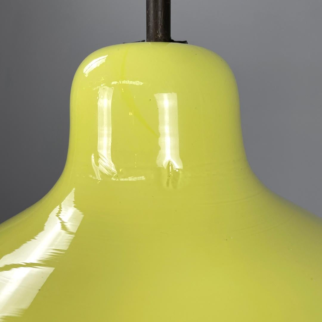 Italian mid-century modern yellow Murano glass chandelier Vignelli Venini, 1950s For Sale 7