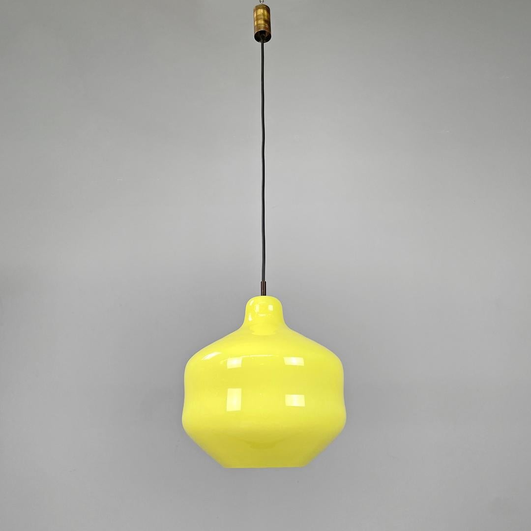 Italian mid-century modern yellow Murano glass chandelier Vignelli Venini, 1950s In Good Condition For Sale In MIlano, IT