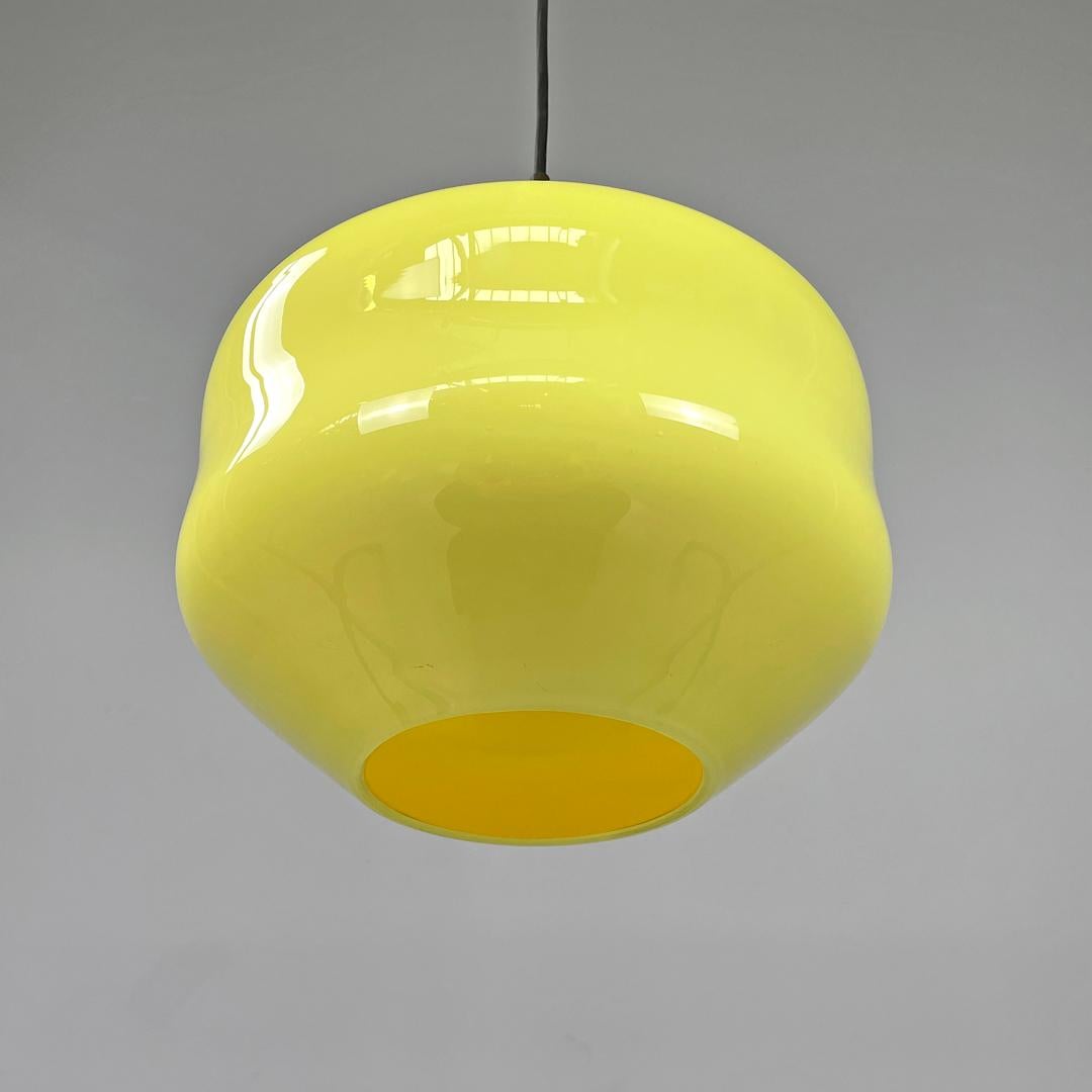 Italian mid-century modern yellow Murano glass chandelier Vignelli Venini, 1950s For Sale 1
