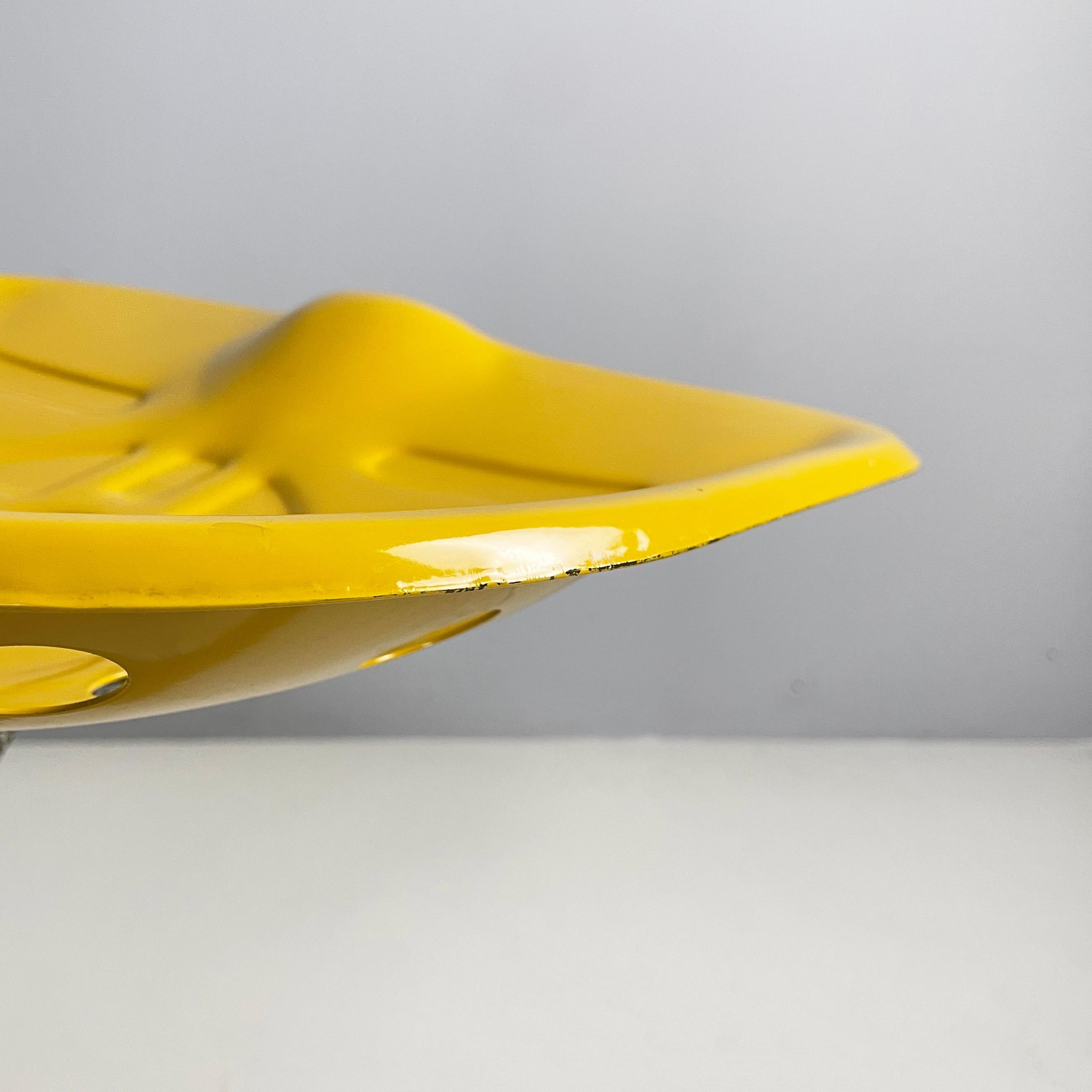 Italian mid-century modern yellow Stool Mezzadro by Castiglioni Zanotta, 1960s 6