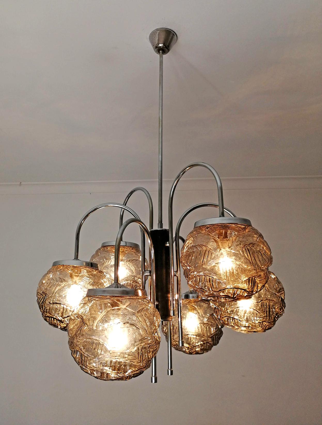 Italian Mid-Century Modernist Sputnik Murano Glass & Chrome 6-Light Chandelier In Good Condition For Sale In Coimbra, PT