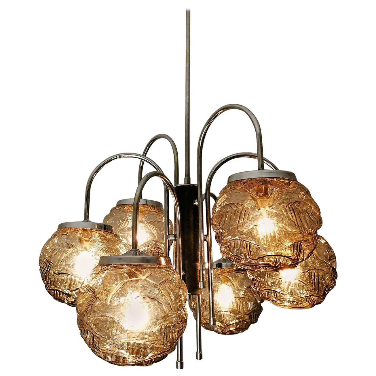 Italienischer modernistischer italienischer Mid-Century-Kronleuchter aus Sputnik-Muranoglas und Chrom mit 6 Lichtern im Angebot