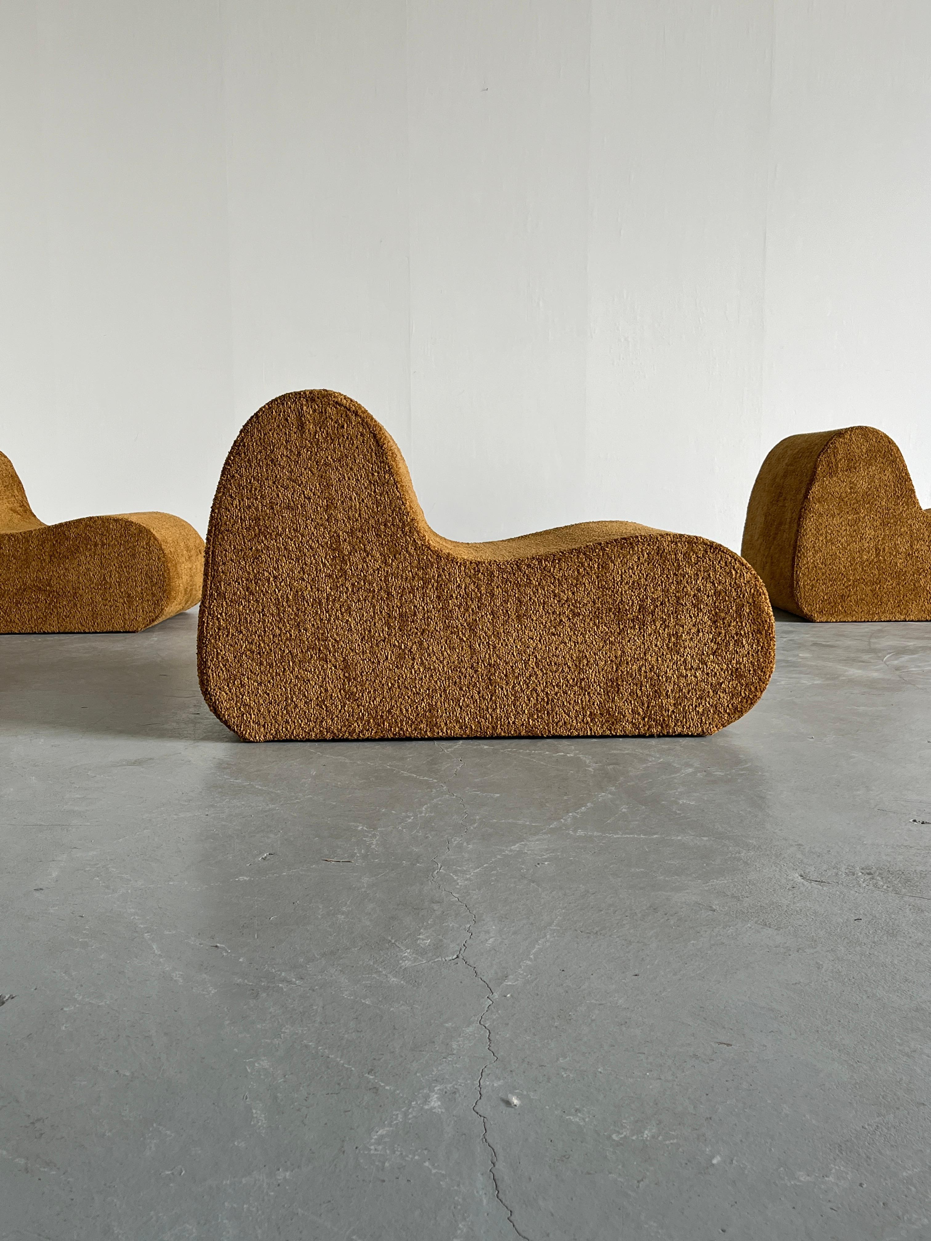 Italian Mid-Century Modular Sofa or Seating Set in Ochre Boucle, 1970s Italy 4