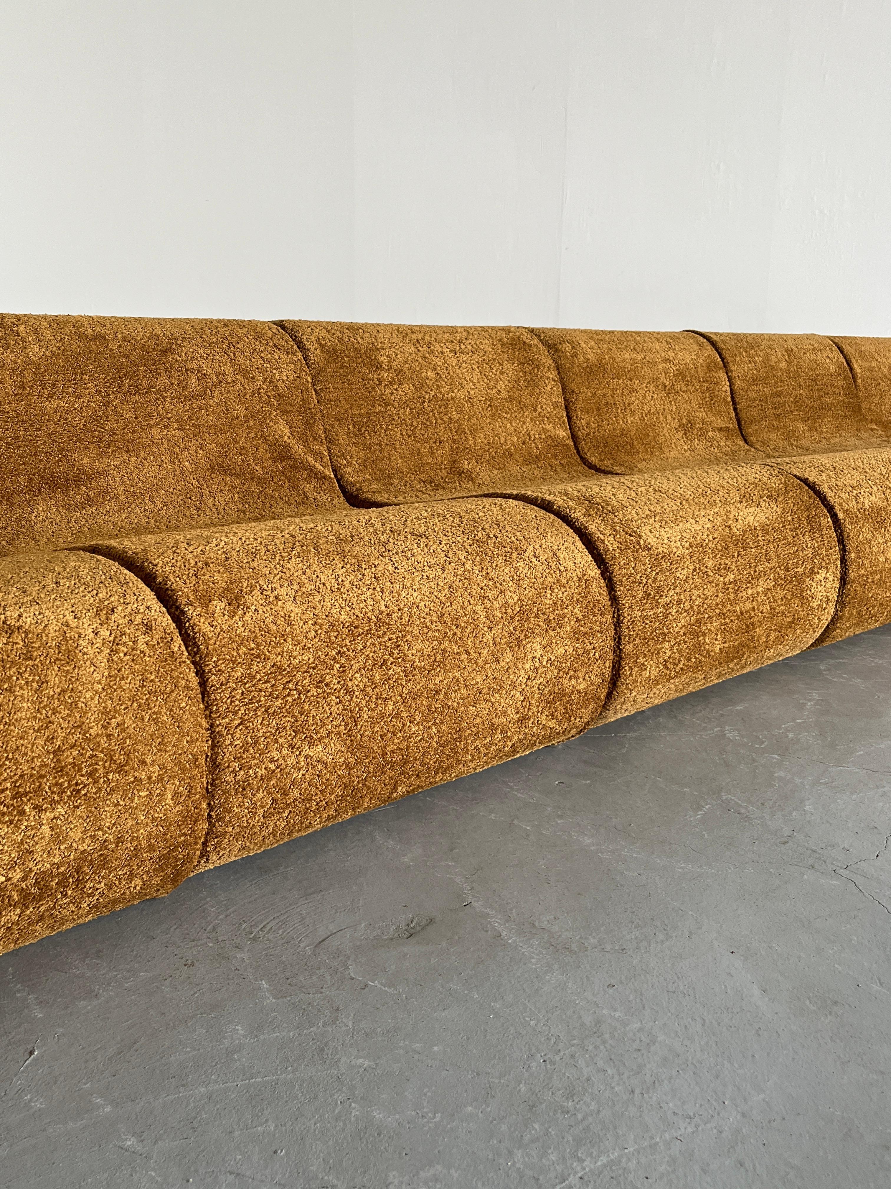 Italian Mid-Century Modular Sofa or Seating Set in Ochre Boucle, 1970s Italy 6