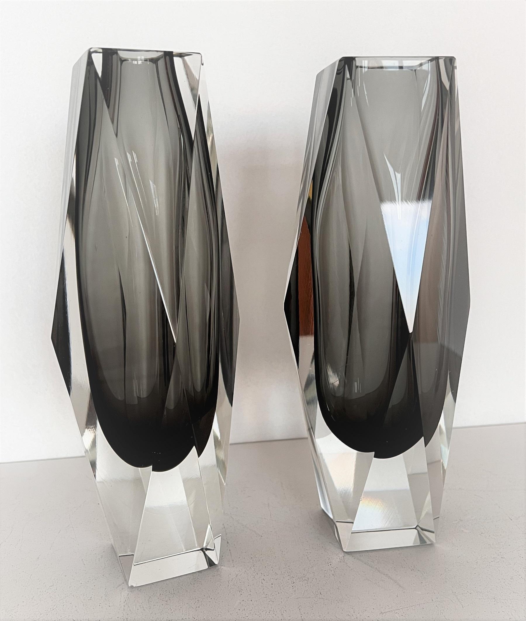 Hand-Crafted Italian Mid-Century Murano Crystal Vase Set of 2 in Grey by Flavio Poli, 1970s For Sale