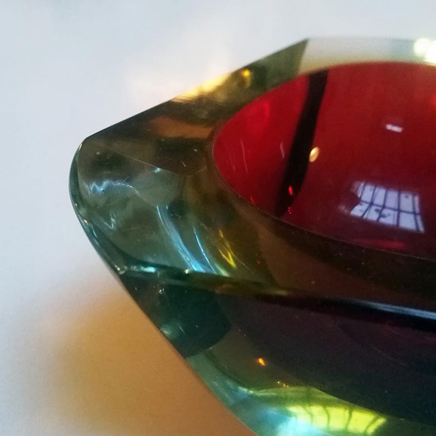 Italian Midcentury Murano Glass Ashtray of the Sommersi Series, 1950s In Good Condition In MIlano, IT