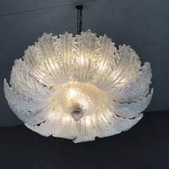 Italian Midcentury Murano Glass Chandelier with 26 Leaves