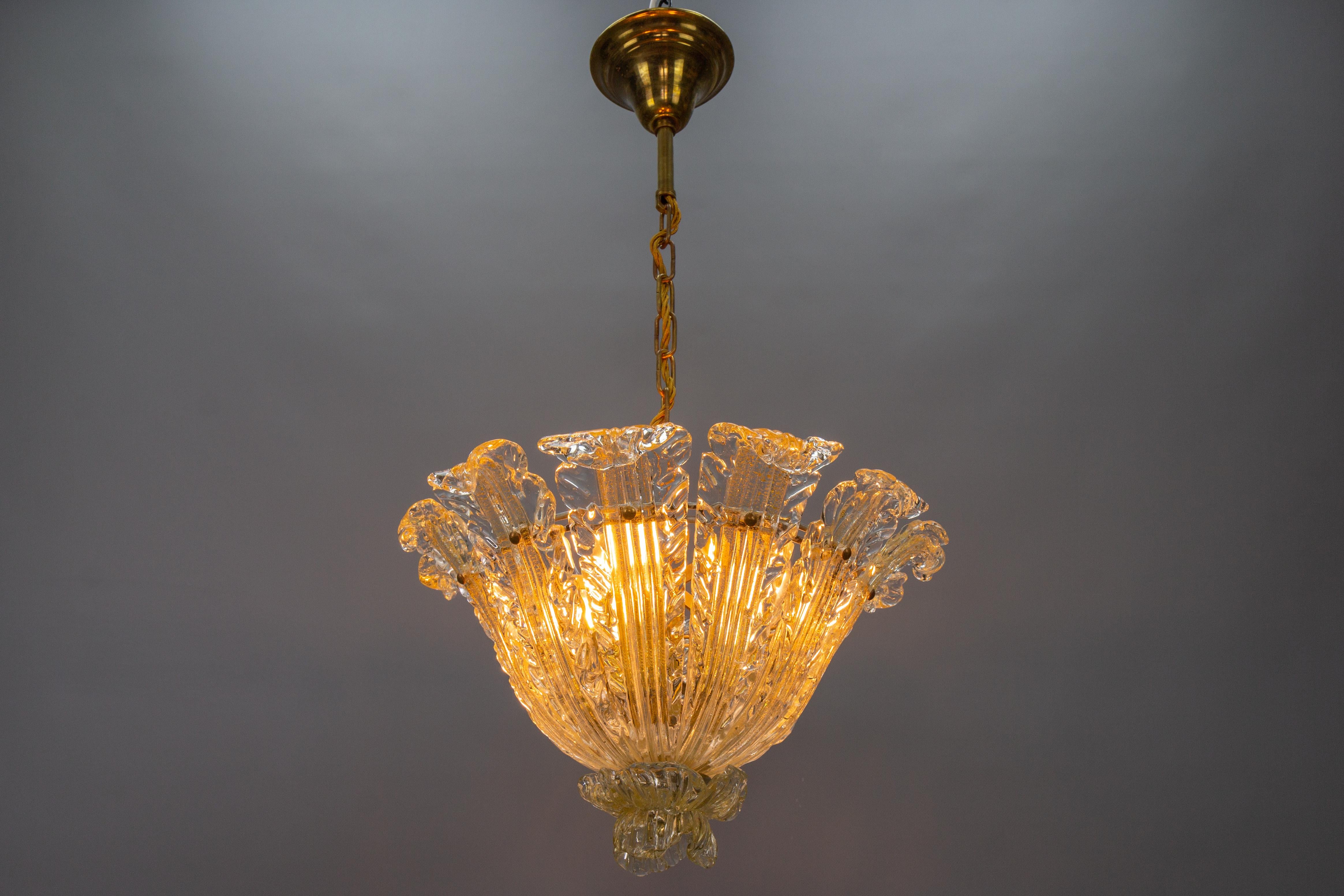 Italian Mid-Century Murano Glass Gold Inclusion Foliage Pendant Light, 1950s For Sale 2