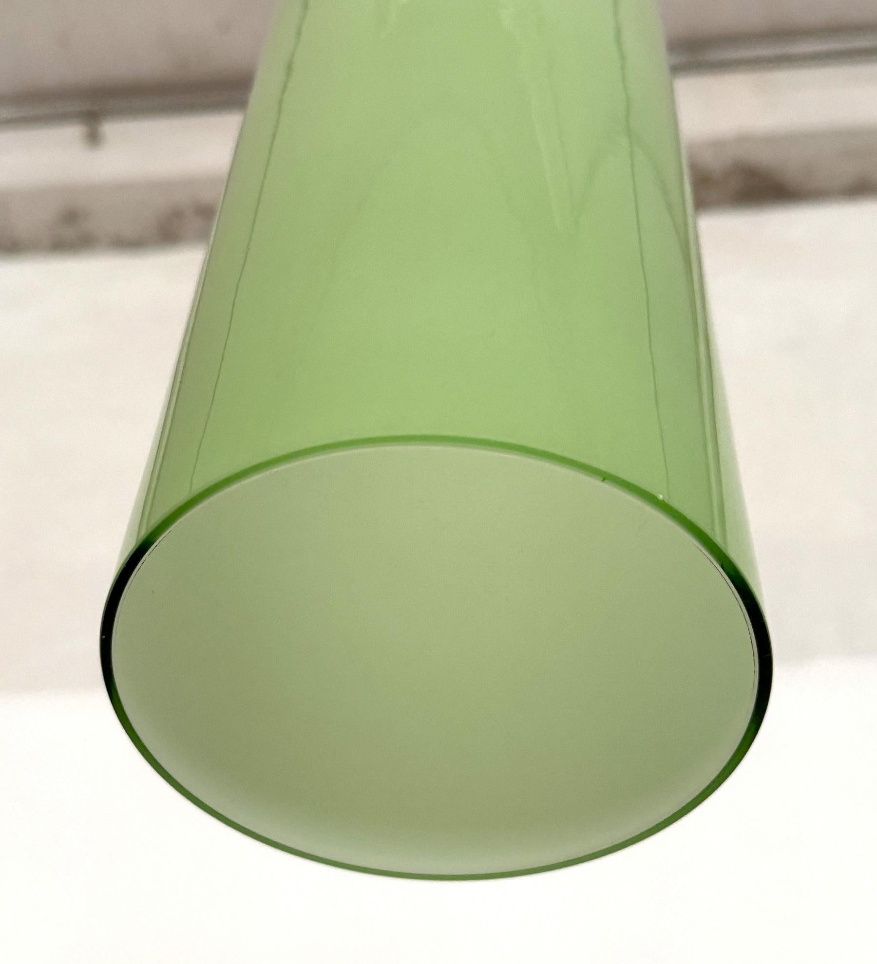 Italian Mid-Century Murano Glass Pendant Light in Kiwi Green by Vistosi, 1980s For Sale 4
