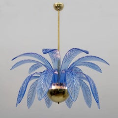 Italian Mid-Century Murano Leaf Chandelier in Handblown Venetian Glass and Brass