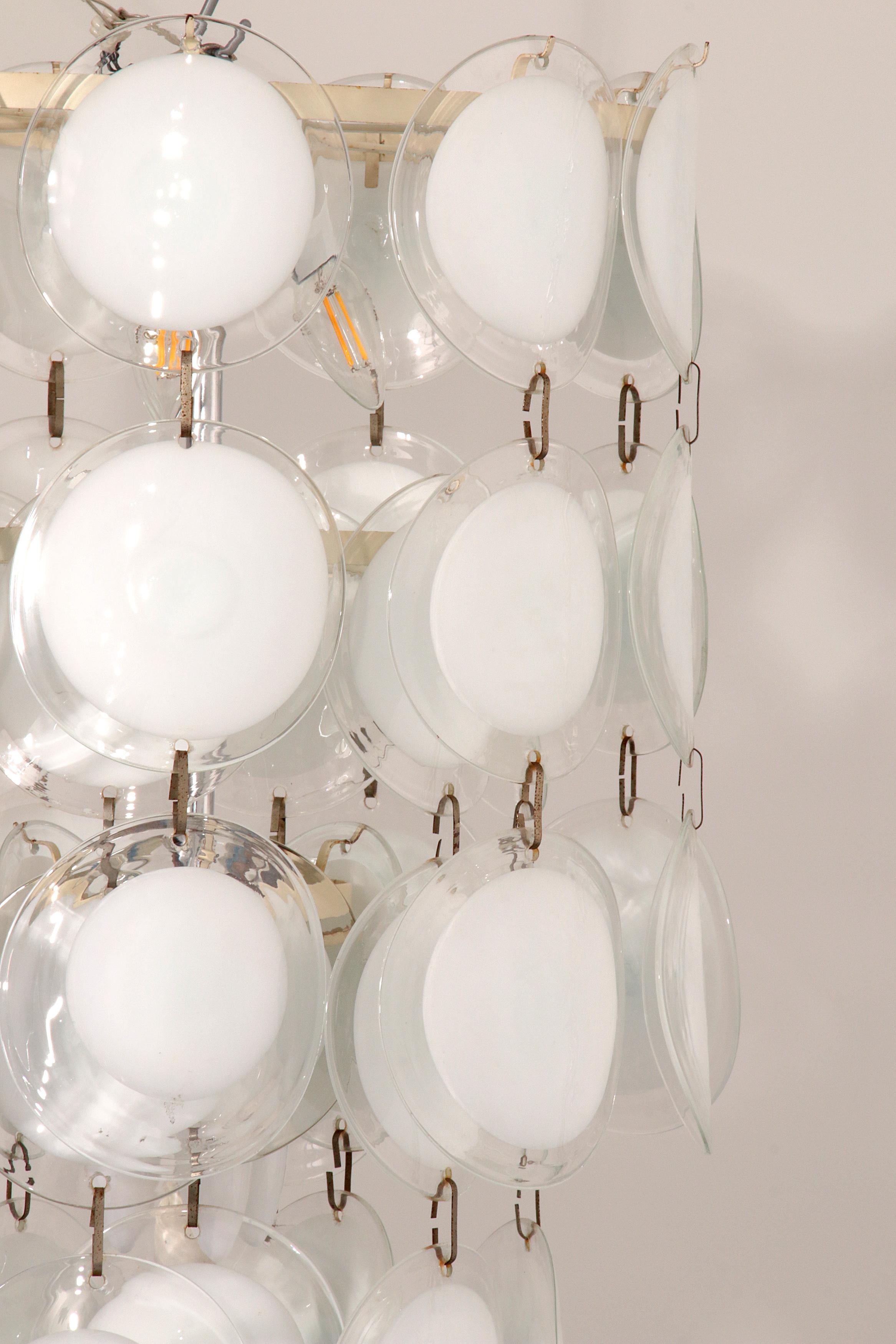 Lampadario a disco in vetro di Murano, Venezia, metà del secolo scorso, di Vistosi In condizioni buone in vendita a Oirlo, LI